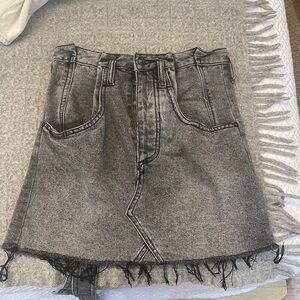 NEVER WORN FREE PEOPLE SKIRT SIZE 24